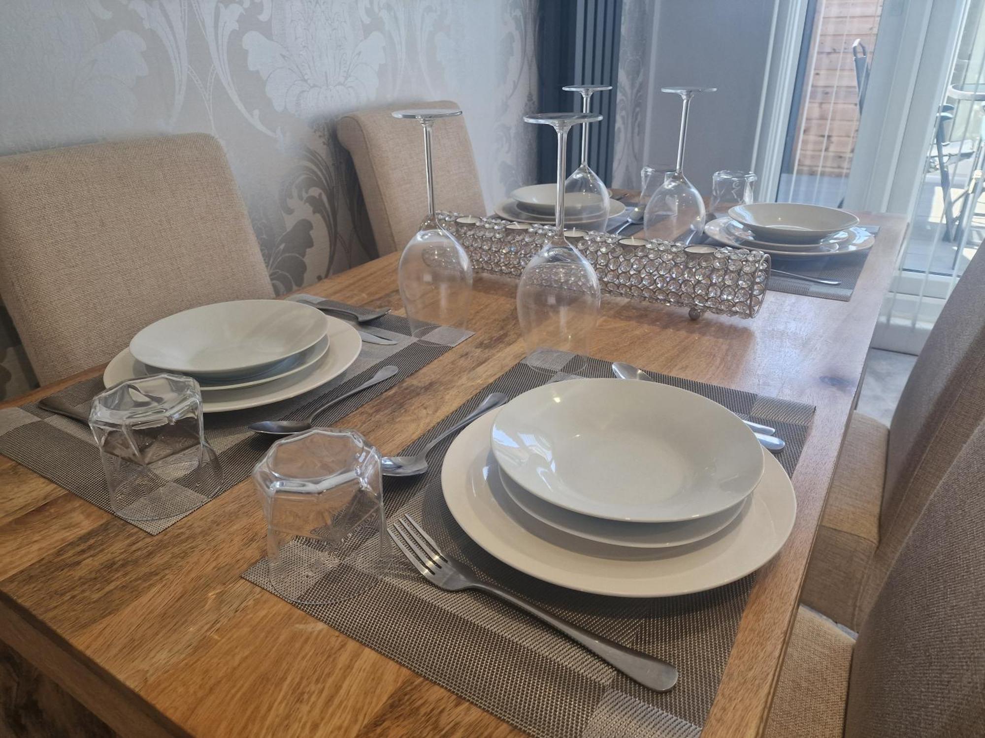 Stylish & Modern 2 Bed House With Free Parking Leeds Leilighet Leeds  Eksteriør bilde